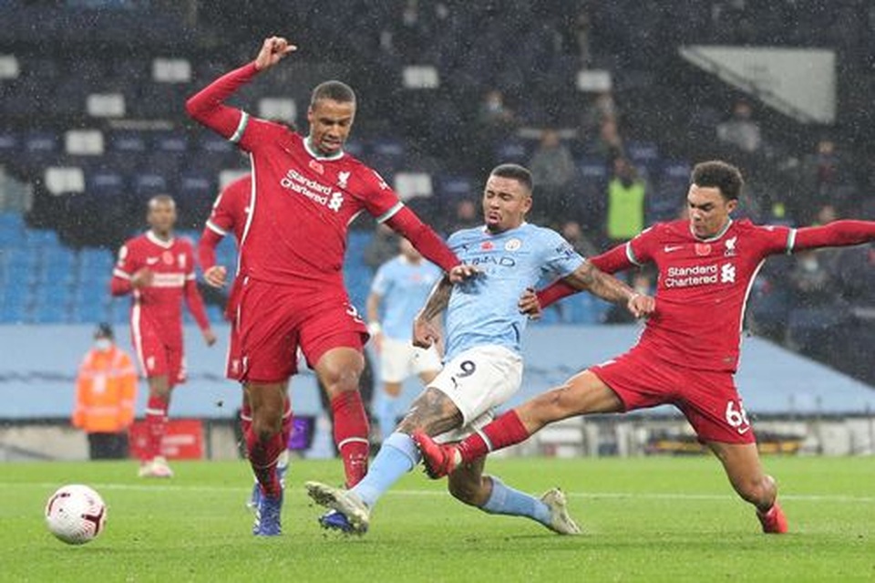 Man City 1-1 Liverpool: De Bruyne đá hỏng phạt đền - 11 Man City 1-1 Liverpool: De Bruyne đá hỏng phạt đền - 11