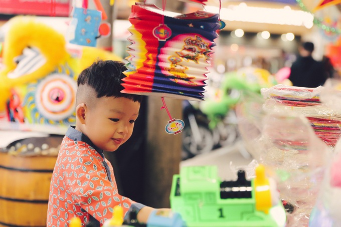 Làm mẹ đơn thân, Dương Cẩm Lynh cố vun vén cho con một tuổi thơ êm đẹp - Ảnh 5. Làm mẹ đơn thân, Dương Cẩm Lynh cố vun vén cho con một tuổi thơ êm đẹp - Ảnh 5.