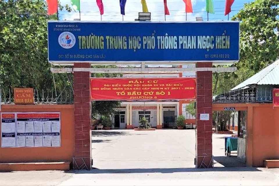 Bạc Liêu: Trường đóng cửa vì có giáo viên F1 đã hoạt động trở lại - 1 Bạc Liêu: Trường đóng cửa vì có giáo viên F1 đã hoạt động trở lại - 1