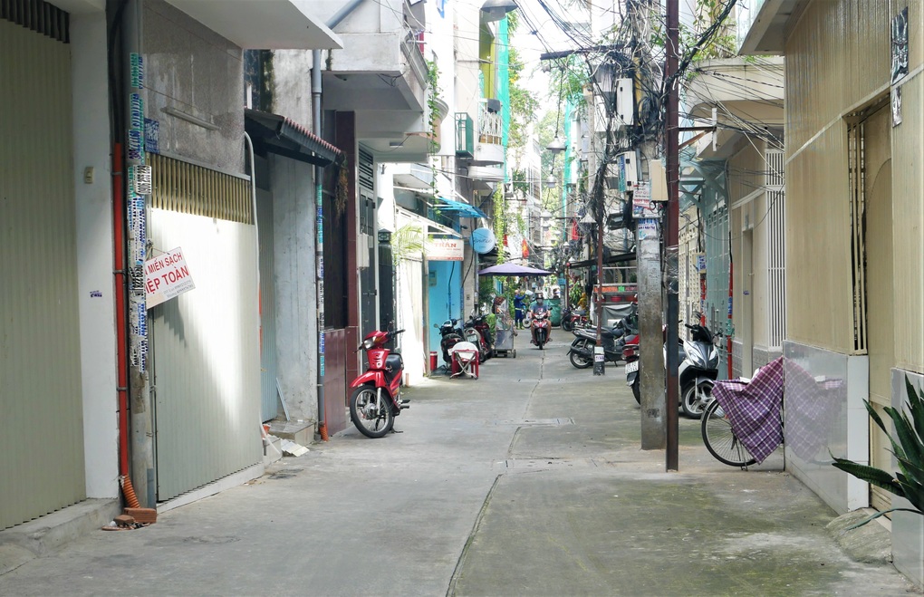TPHCM: Hơn 20 năm người dân hiến kim cương vì lợi ích chung - 3 TPHCM: Hơn 20 năm người dân hiến kim cương vì lợi ích chung - 3