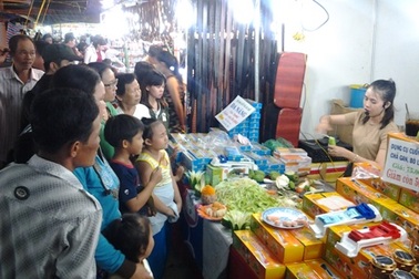 Về lễ hội “Dạ cổ hoài lang” ghé qua hội chợ