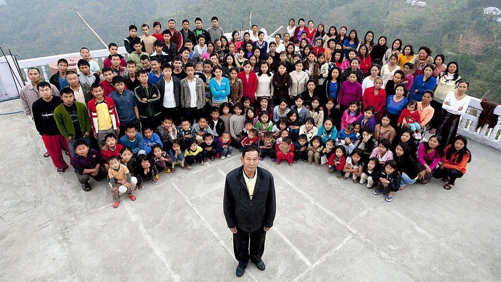 Người đàn ông lấy nhiều vợ nhất thế giới qua đời - 1 Người đàn ông lấy nhiều vợ nhất thế giới qua đời - 1
