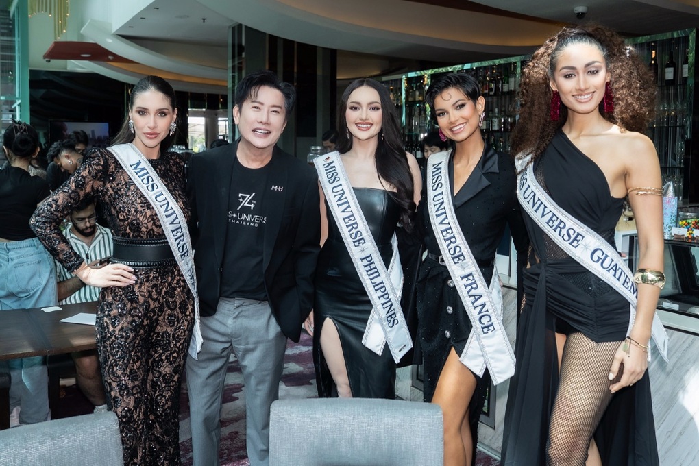 Ông Nawat khóc nức nở, tiết lộ số tiền đầu tư cho Hoa hậu Hoàn vũ 2025 - 2