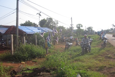 2 người chết thảm vì rà trúng bom