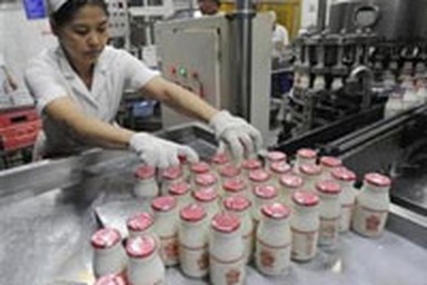 Trung Quốc bắt giam thêm 6 người sản xuất và bán mêlamin