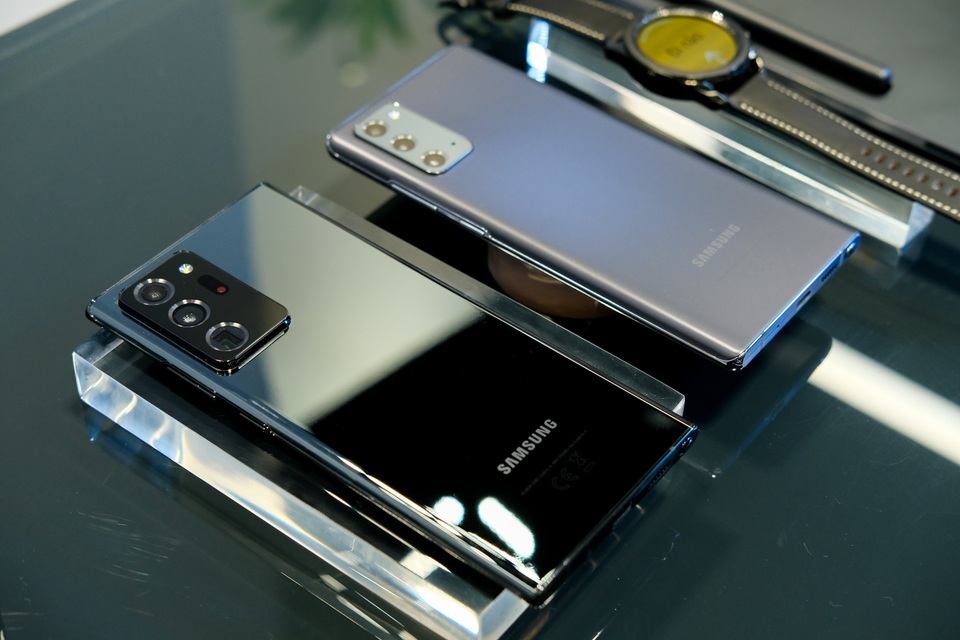 Thực tế bộ đôi Galaxy Note20 và Note20 Ultra tại Việt Nam - 7 Thực tế bộ đôi Galaxy Note20 và Note20 Ultra tại Việt Nam - 7