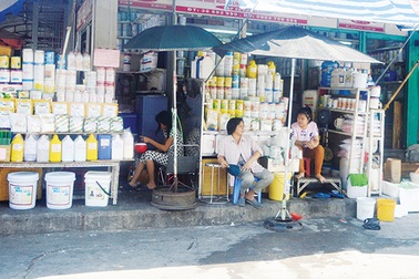 Chợ 'thần chết' giữa Sài Gòn