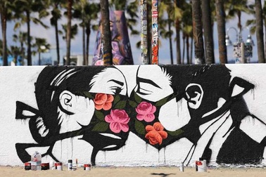 Người mắc Covid-19 dễ lây nhất khi nào?