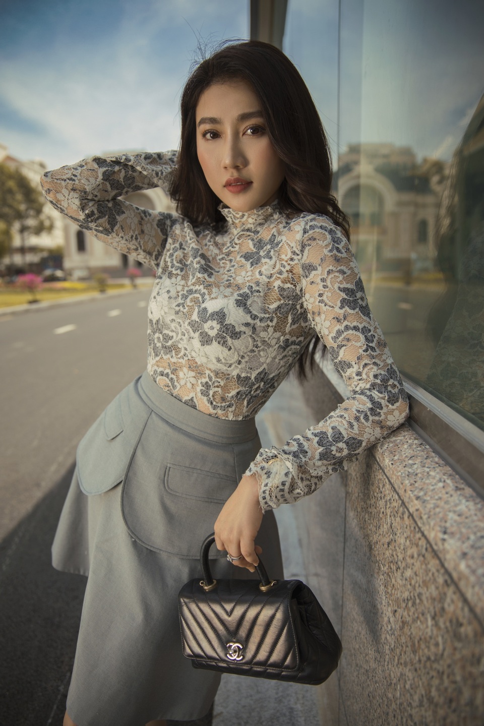 Huỳnh Hồng Loan: “Những vai diễn đẫm nước mắt vì tình đã vận vào đời tôi” - 12 Huỳnh Hồng Loan: “Những vai diễn đẫm nước mắt vì tình đã vận vào đời tôi” - 12