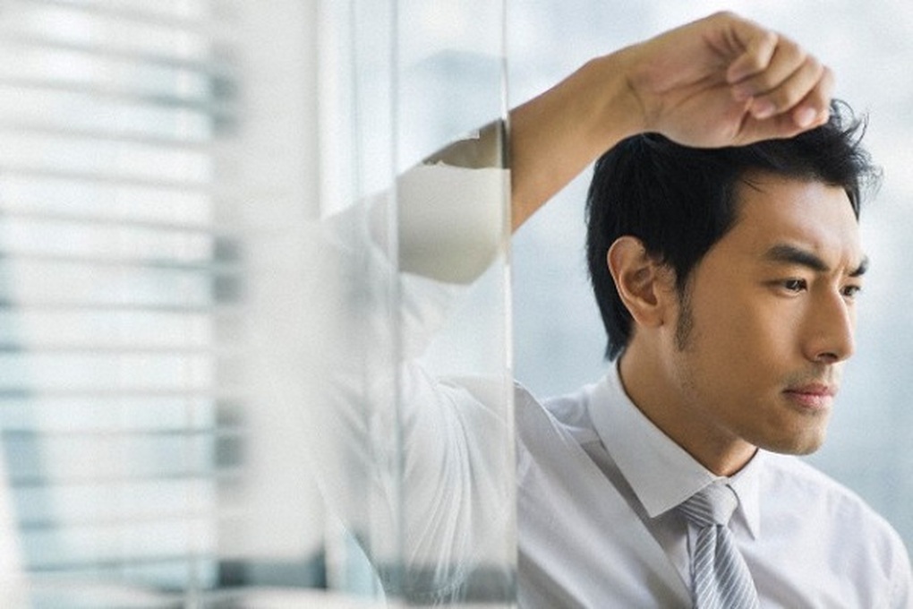 Vợ đột ngột qua đời, tôi nổi cáu khi nhân viên ngân hàng nói một câu - 1 Vợ đột ngột qua đời, tôi nổi cáu khi nhân viên ngân hàng nói một câu - 1