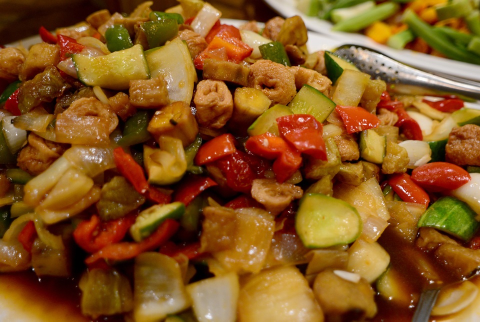 Buffet chay miễn phí.jpg