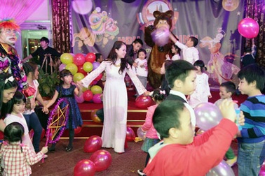 Tết Trung thu với các cháu thiếu nhi VN ở Mátxcơva