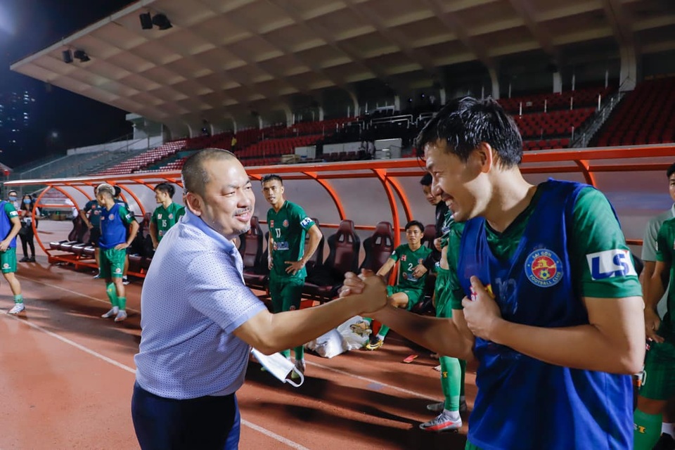 Văn Lâm đến Cerezo Osaka và giấc mơ xuất ngoại của bóng đá Việt - 2 Văn Lâm đến Cerezo Osaka và giấc mơ xuất ngoại của bóng đá Việt - 2