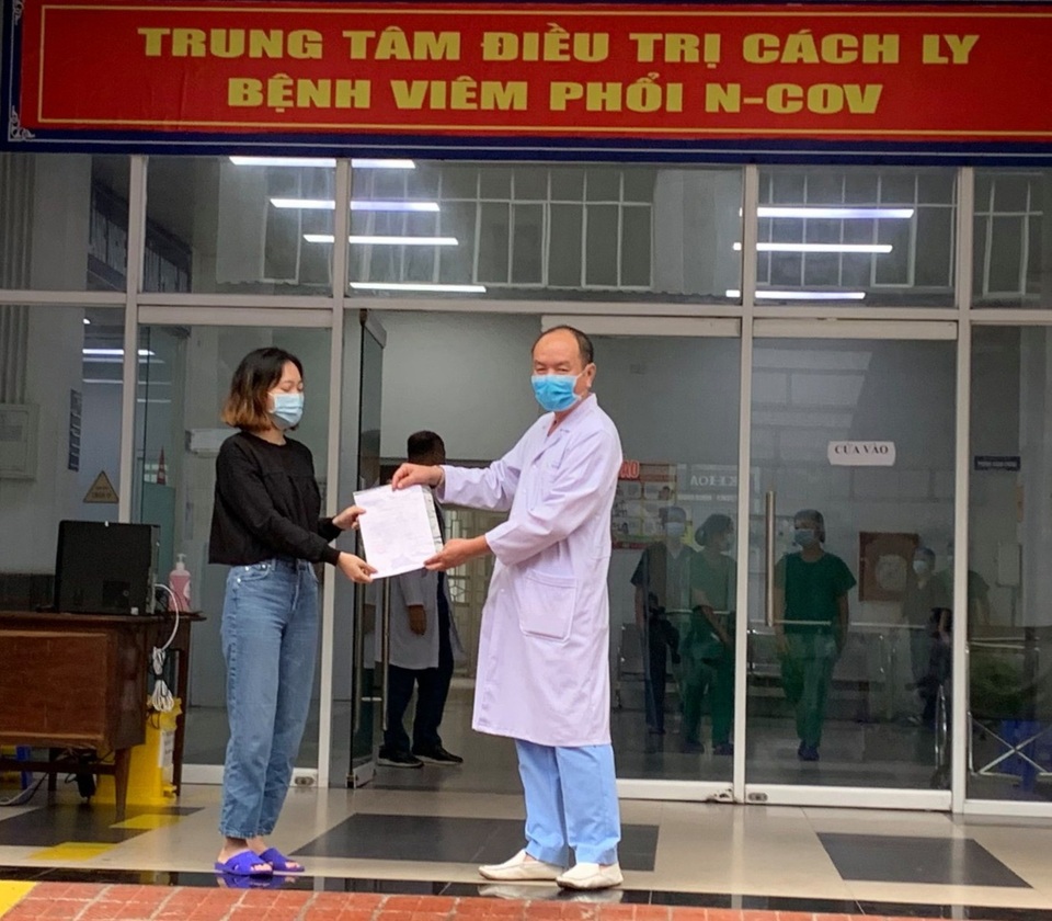 5 bệnh nhân Covid-19 khỏi bệnh, 3 người là nhân viên công ty Trường Sinh - 1 5 bệnh nhân Covid-19 khỏi bệnh, 3 người là nhân viên công ty Trường Sinh - 1