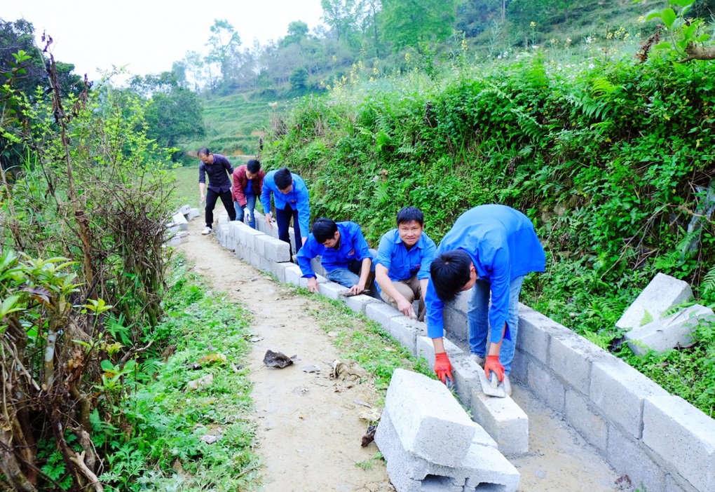 Tuổi trẻ Cao Bằng thực hiện Di chúc Bác Hồ - 1 Tuổi trẻ Cao Bằng thực hiện Di chúc Bác Hồ - 1