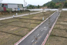 Dân tự cắm cọc bê tông, thép gai để phân lô: Loạt quy định mới dẹp loạn