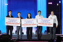 Bộ Văn hoá trao tặng 600 triệu đồng cho 3 tỉnh bị thiệt hại bởi bão Kajiki