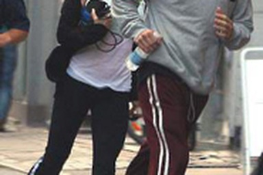 Justin Timberlake chạy bộ cùng Jessica Biel