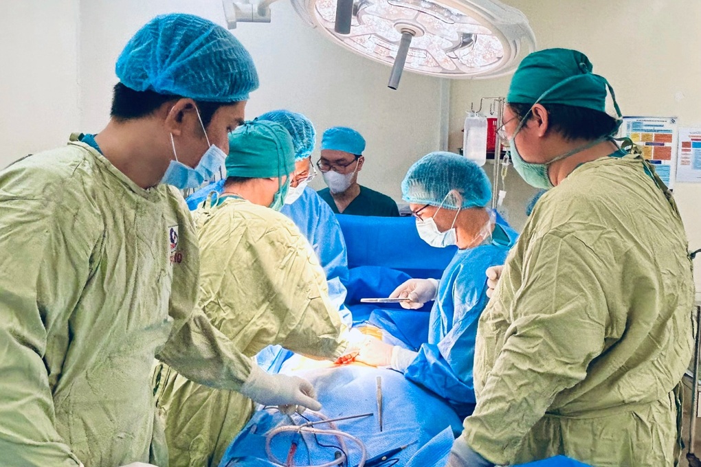 Nghĩa cử cao đẹp hồi sinh 2 người bệnh suy thận giai đoạn cuối - 1 Nghĩa cử cao đẹp hồi sinh 2 người bệnh suy thận giai đoạn cuối - 1