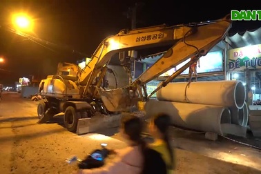 Những mét cống đầu tiên được hạ thổ xuống “con đường đau khổ”