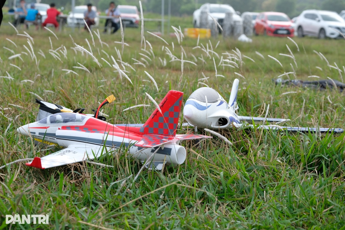 Thi bay cánh bằng: Sân chơi được Bộ Quốc phòng và Nhà nước quản lý chặt - 10 Thi bay cánh bằng: Sân chơi được Bộ Quốc phòng và Nhà nước quản lý chặt - 10