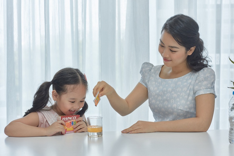 Chuyên gia gỡ rối trăm điều khó của mẹ khi chăm con ốm sốt giữa dịch Covid-19 - 2 Chuyên gia gỡ rối trăm điều khó của mẹ khi chăm con ốm sốt giữa dịch Covid-19 - 2