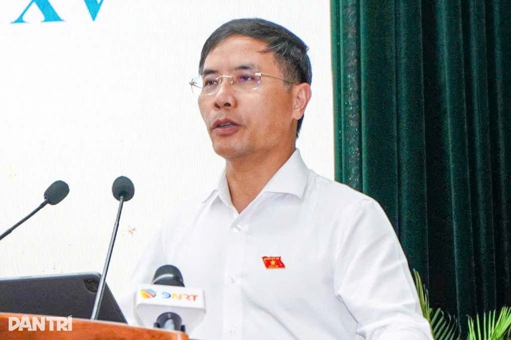 Pengerusi Bandar Da Nang diberi tugas baharu - 1 Chủ tịch thành phố Đà Nẵng được chỉ định thêm nhiệm vụ mới - 1