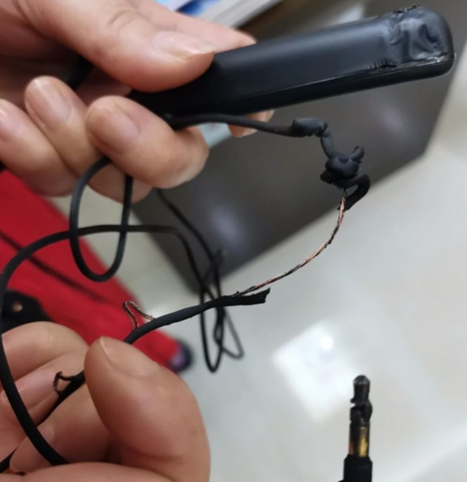 Tai nghe phát nổ do lỗi kinh điển nhiều người dùng gặp phải - 2 Tai nghe phát nổ do lỗi kinh điển nhiều người dùng gặp phải - 2