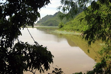 Đã vớt được thi thể 8 học sinh chết đuối ở hồ Tuy Lai