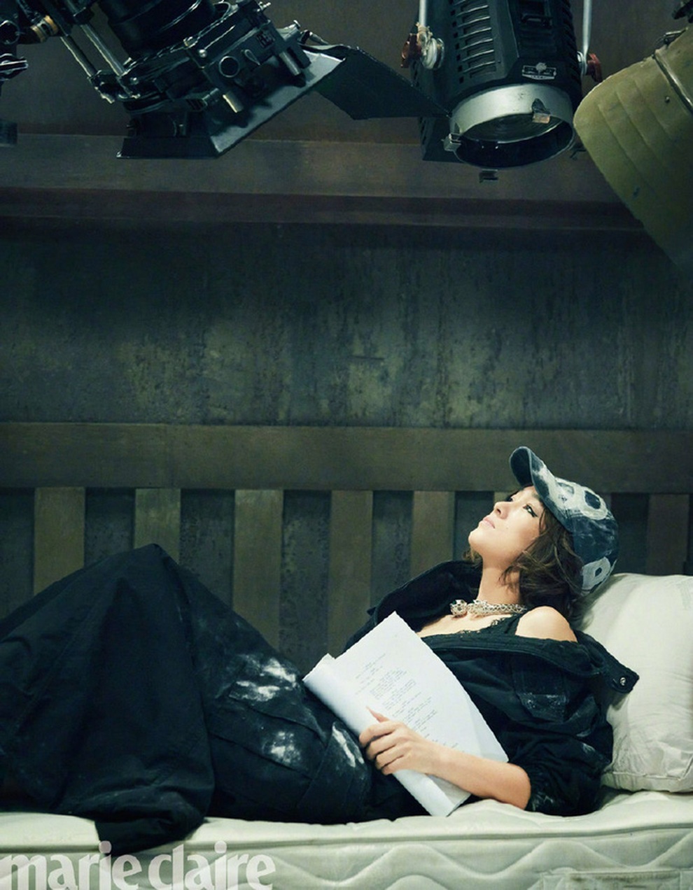 Người đàn bà đẹp Củng Lợi quyến rũ, mặn mà ở tuổi U60 - 10