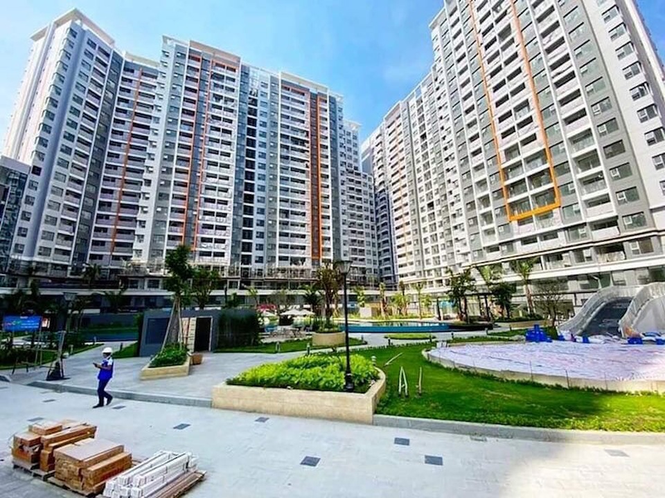 Nên đầu tư vào vàng, chứng khoán hay bất động sản… ở thời điểm hiện tại? - 1 Nên đầu tư vào vàng, chứng khoán hay bất động sản… ở thời điểm hiện tại? - 1