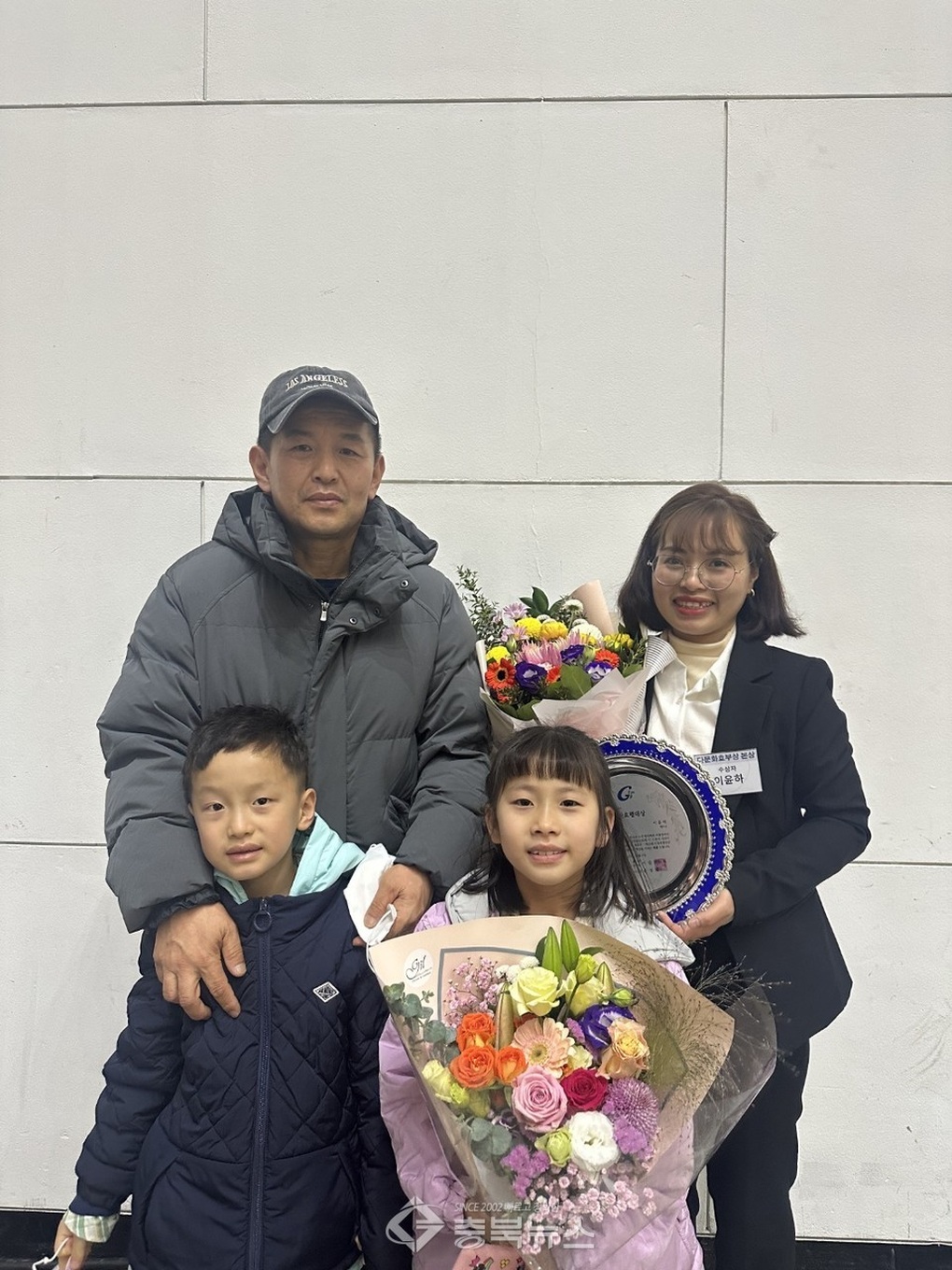 Cô dâu người Việt Nam hiến tặng một quả thận cho chị chồng - 1 Cô dâu người Việt Nam hiến tặng một quả thận cho chị chồng - 1