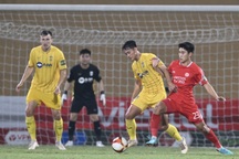 SL Nghệ An hòa Hà Tĩnh, CLB Thanh Hóa thua đậm Thể Công Viettel