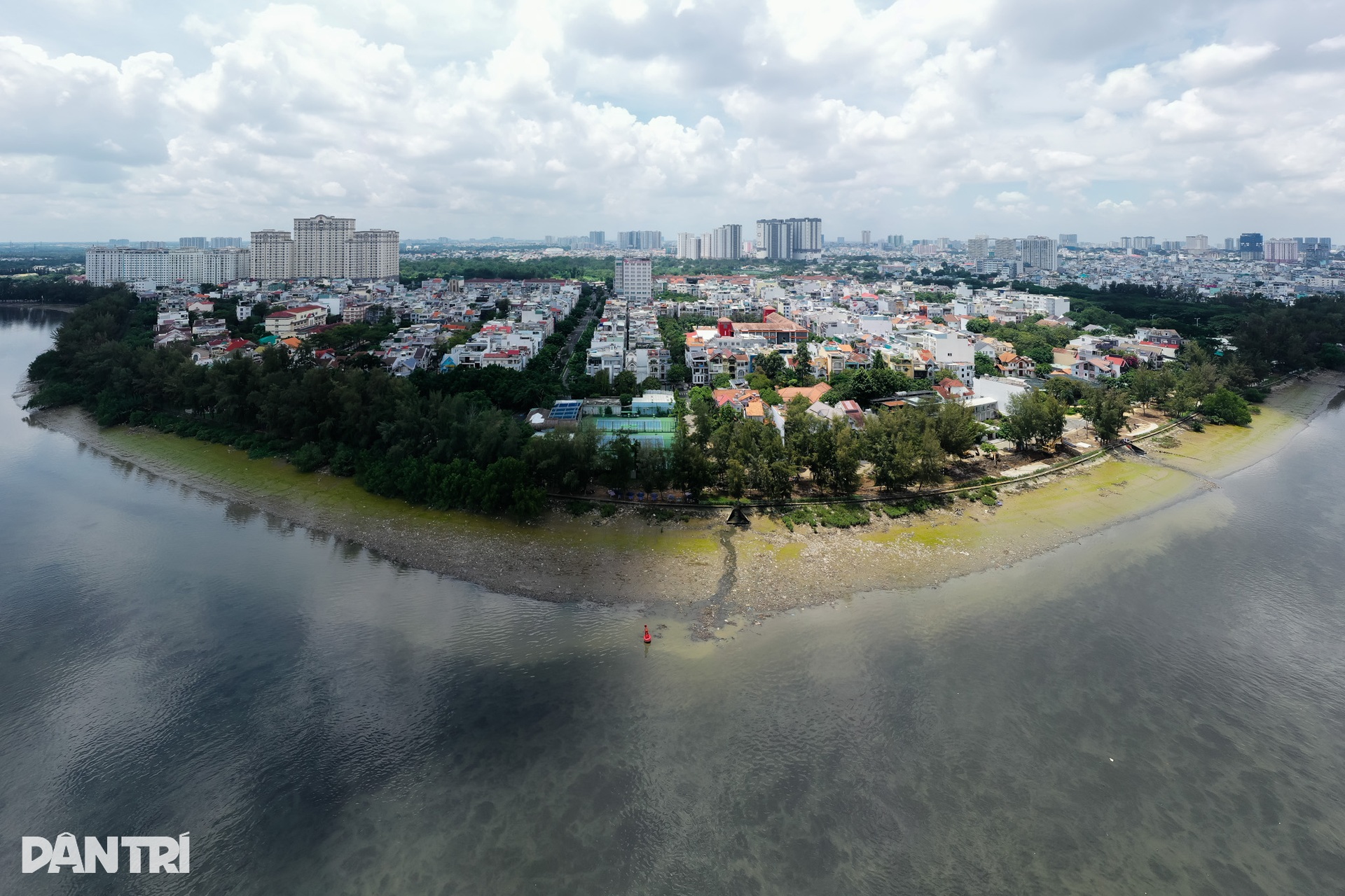 Toàn cảnh khu Trung Sơn được đề xuất mở phố đêm ở TPHCM - 7 Toàn cảnh khu Trung Sơn được đề xuất mở phố đêm ở TPHCM - 7