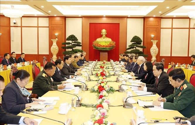 Tiếp tục vun đắp và tăng cường quan hệ đoàn kết đặc biệt Việt Nam - Lào - 2
