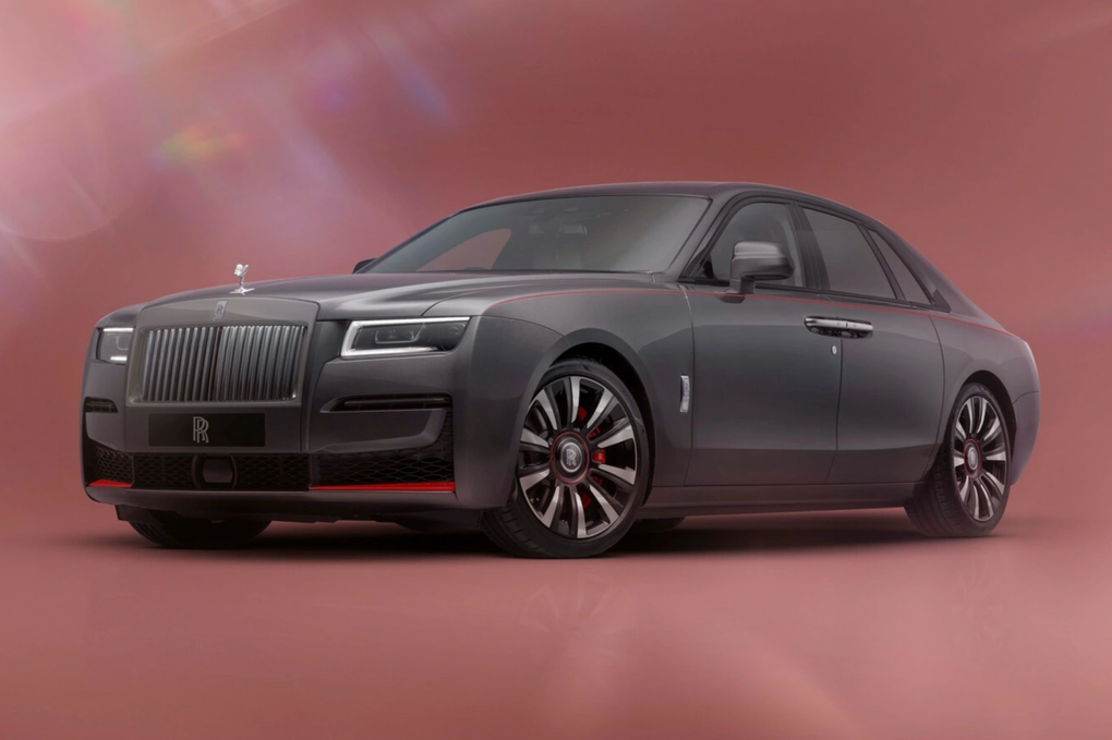 Rolls-Royce ra mắt phiên bản Ghost Prism kỷ niệm 120 năm thành lập hãng - 2