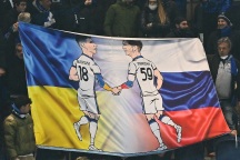 Câu chuyện cảm động về tình bạn của hai cầu thủ Nga và Ukraine