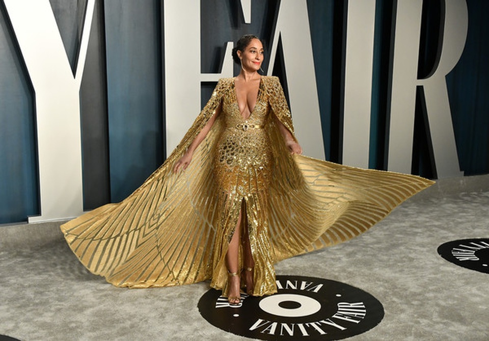 Nữ diễn viên U50 Tracee Ellis Ross diện váy gợi cảm dự tiệc Oscar - 3 Nữ diễn viên U50 Tracee Ellis Ross diện váy gợi cảm dự tiệc Oscar - 3