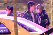 Tạ Đình Phong lần đầu xuất hiện cùng Vương Phi