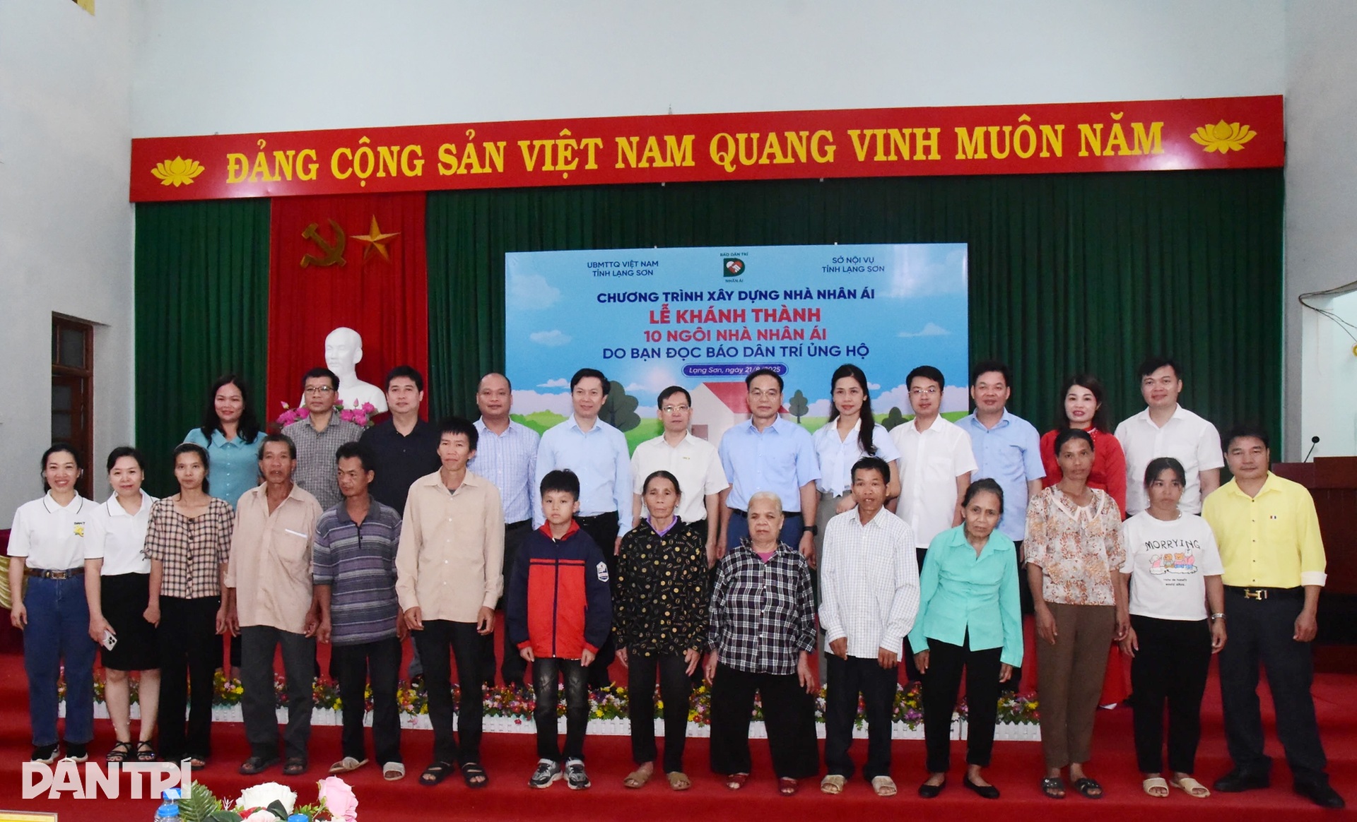 Khánh thành 10 ngôi nhà Nhân ái, gieo hy vọng ở vùng núi Lạng Sơn - 12 Khánh thành 10 ngôi nhà Nhân ái, gieo hy vọng ở vùng núi Lạng Sơn - 12