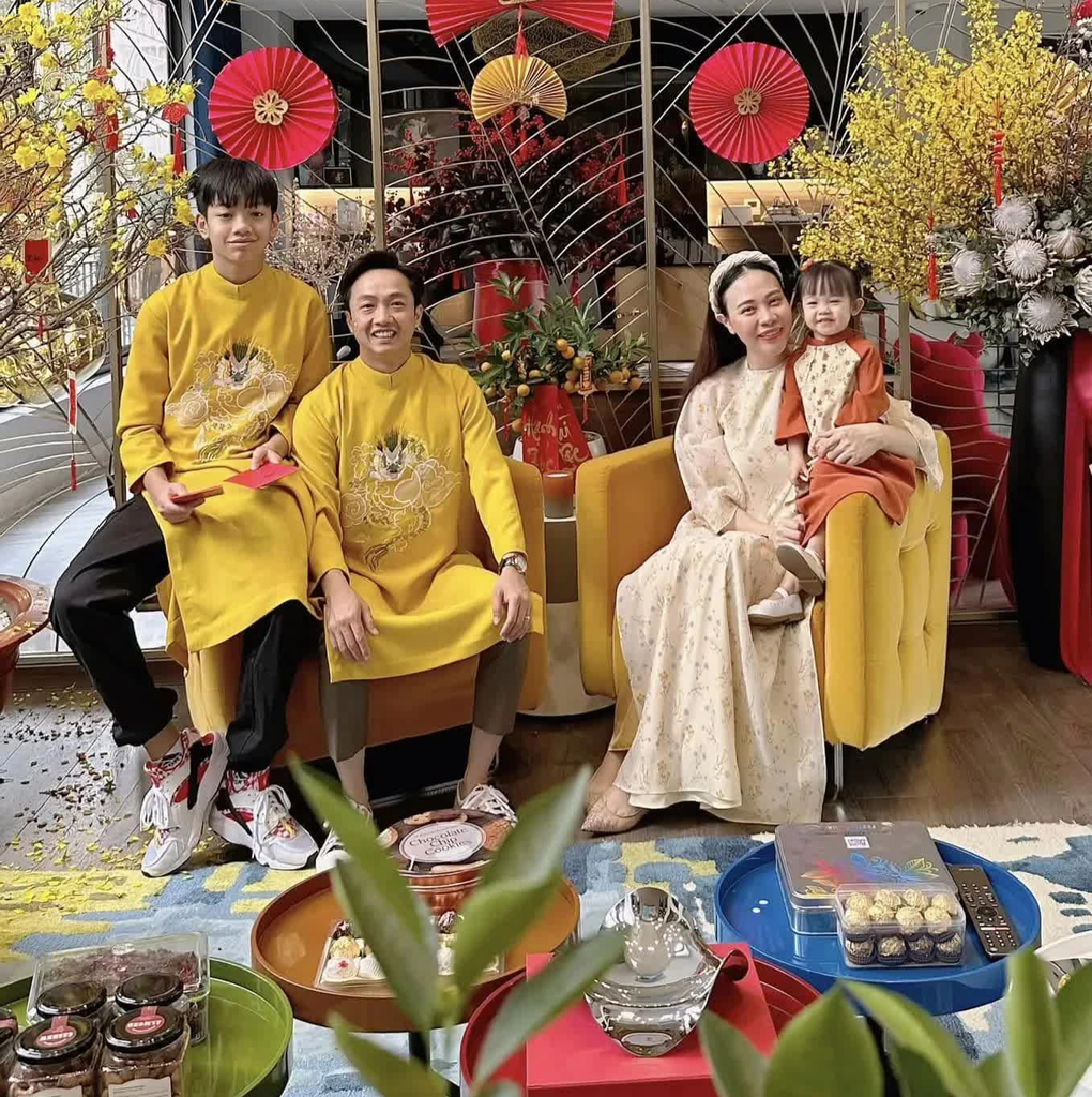 Nàng dâu ngày Tết: Đỗ Mỹ Linh bỡ ngỡ bên mẹ chồng, Hà Tăng đảm đang - 8 Nàng dâu ngày Tết: Đỗ Mỹ Linh bỡ ngỡ bên mẹ chồng, Hà Tăng đảm đang - 8