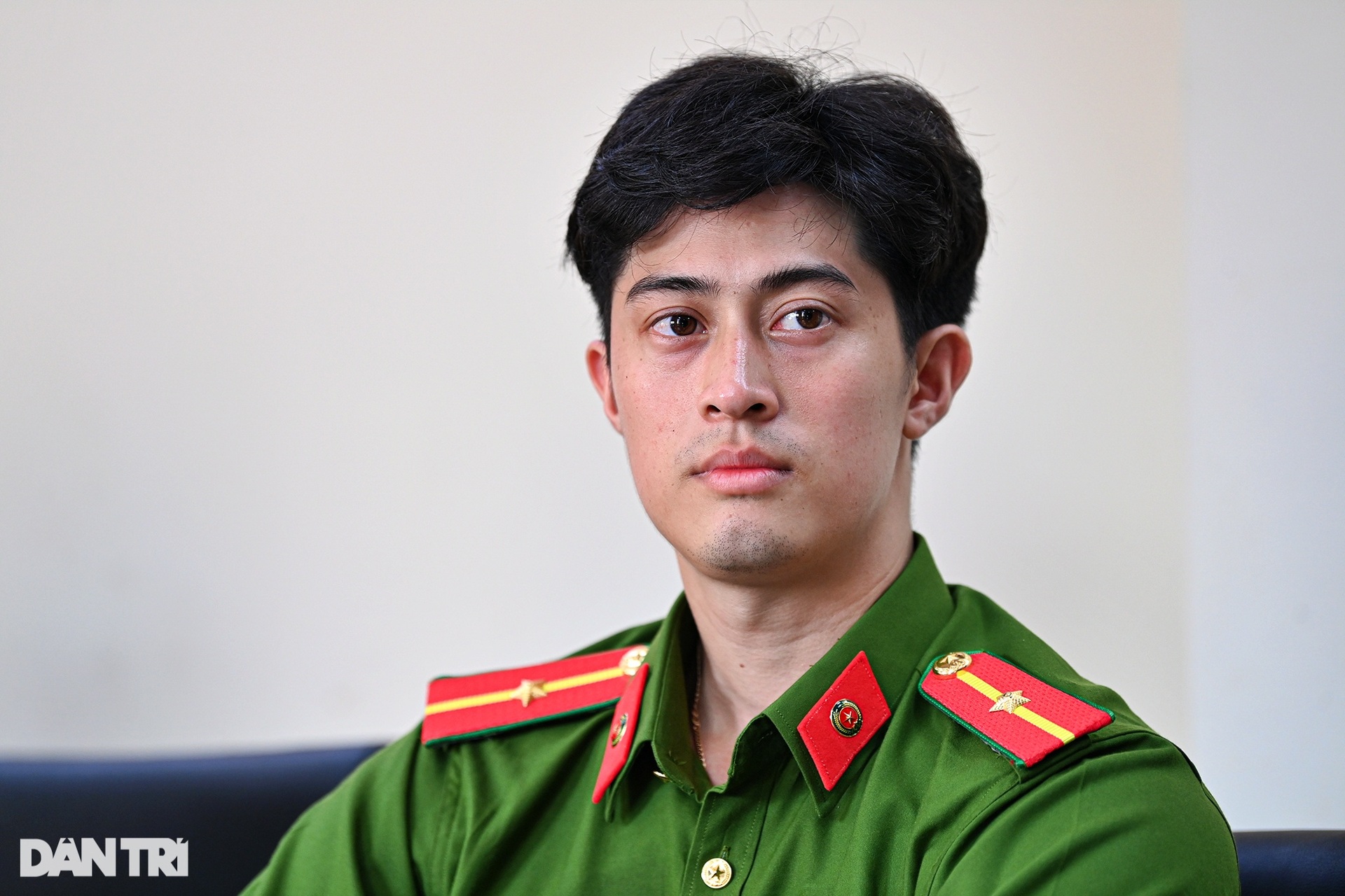 Nam thần đội tuyển bóng chuyền quốc gia trong màu áo Cảnh sát cơ động - 9 Nam thần đội tuyển bóng chuyền quốc gia trong màu áo Cảnh sát cơ động - 9