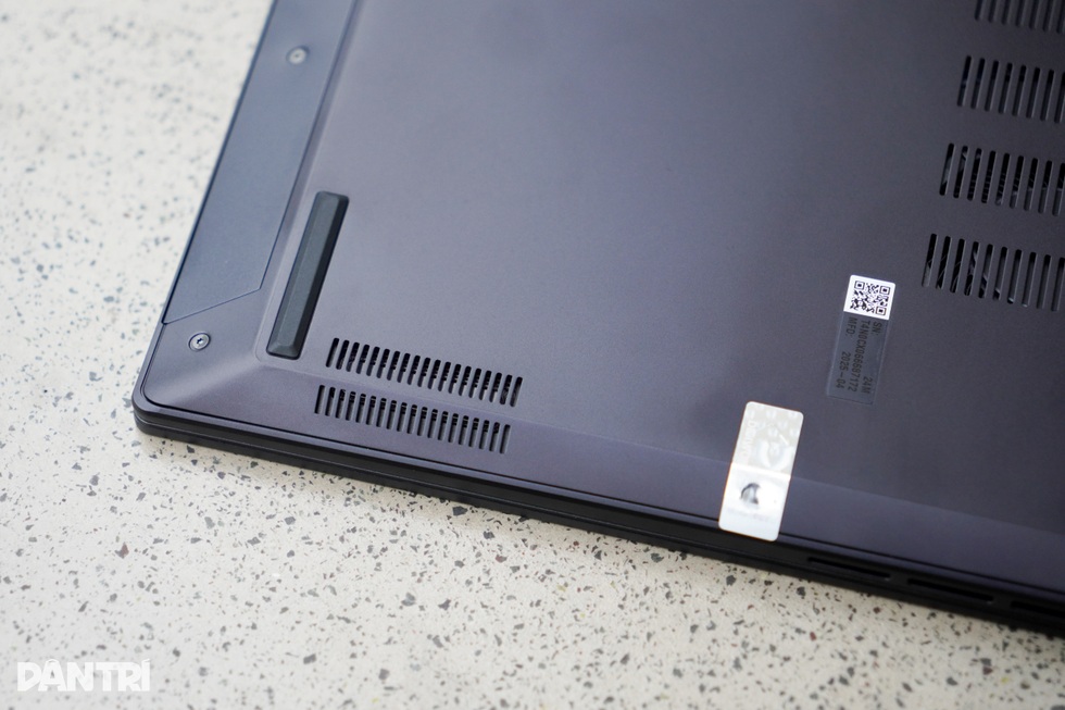Đánh giá Asus Zenbook 14: Mỏng nhẹ, hiệu năng vừa phải - 15 Đánh giá Asus Zenbook 14: Mỏng nhẹ, hiệu năng vừa phải - 15