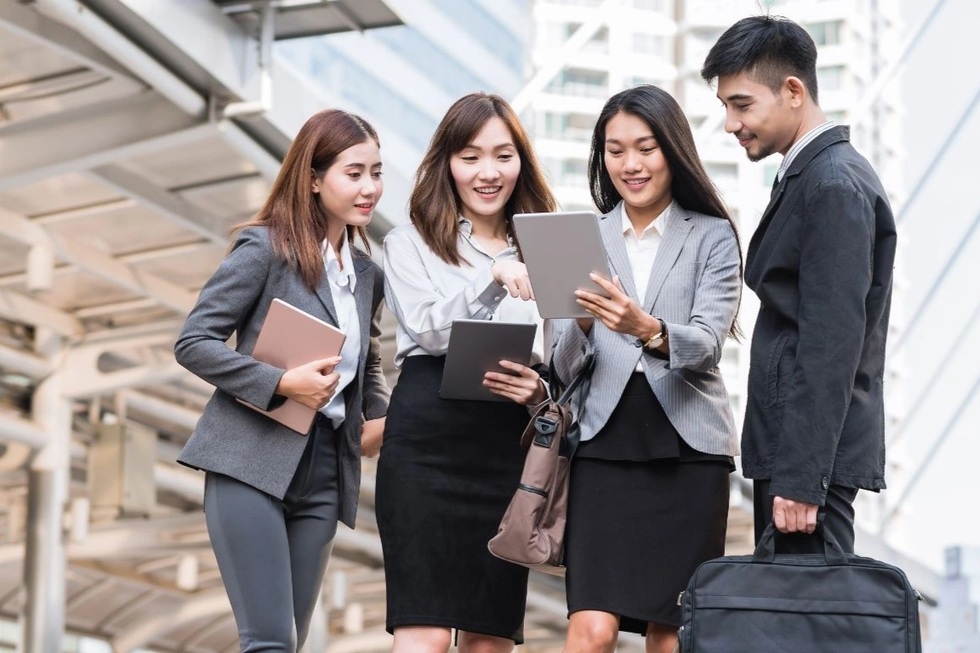 Khởi nghiệp không chỉ để làm giàu - 1 Khởi nghiệp không chỉ để làm giàu - 1