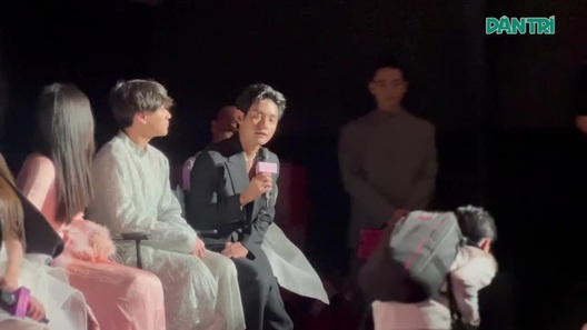 Xuân Lan rơi nước mắt gửi lời nhắn Hương Giang đang thi đấu ở Thái Lan