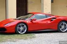 Triệu hồi hàng loạt xe sang và siêu xe vì lỗi túi khí