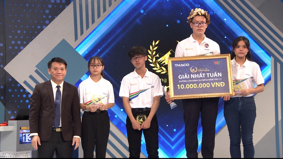 Nam sinh Khánh Hòa càng chơi càng hay, chiến thắng cuộc thi Tuần Olympia - 2 Nam sinh Khánh Hòa càng chơi càng hay, chiến thắng cuộc thi Tuần Olympia - 2
