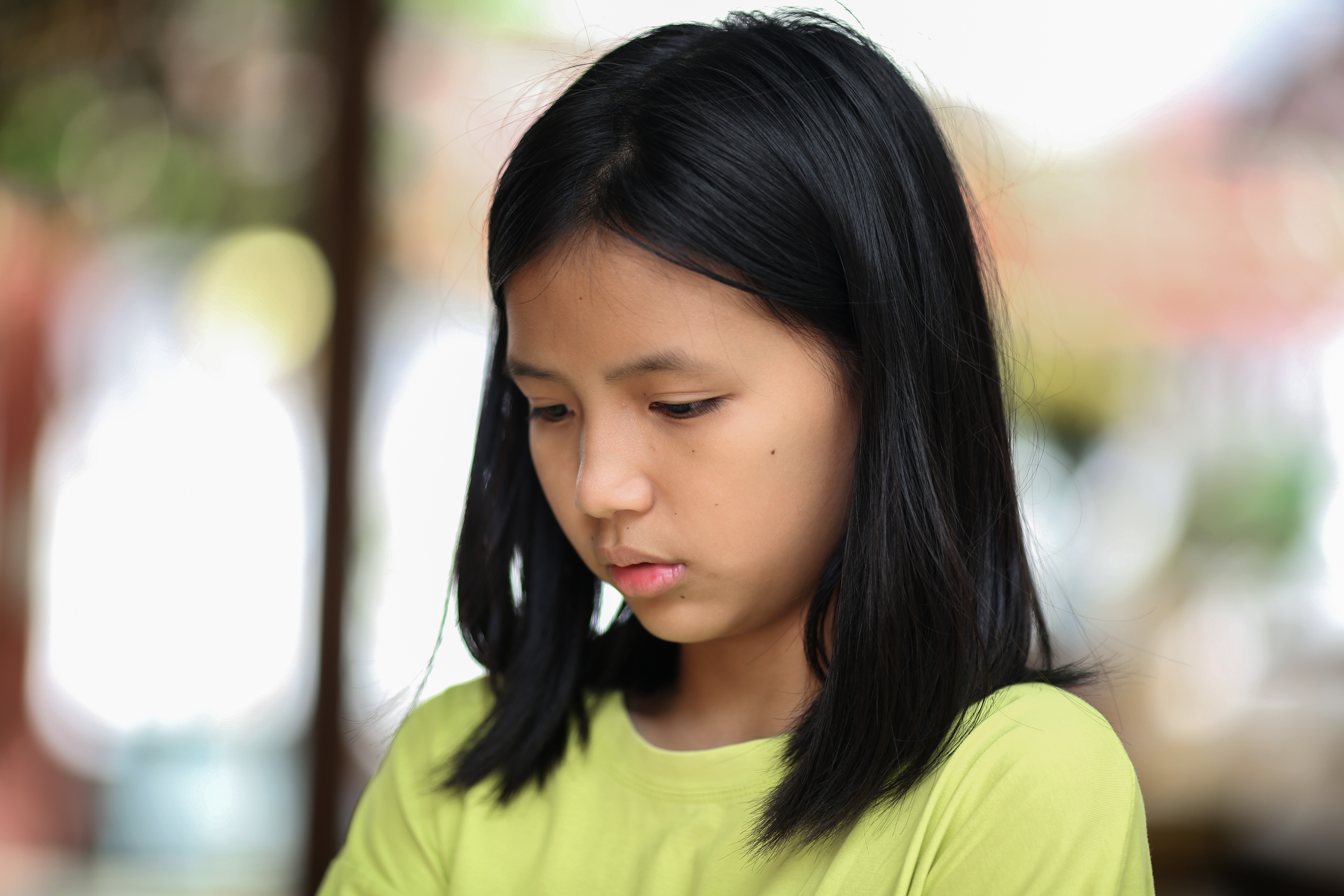 Tương lai nào cho ba đứa trẻ không cha, mồ côi mẹ ở cùng ông bà già yếu? - 8 Tương lai nào cho ba đứa trẻ không cha, mồ côi mẹ ở cùng ông bà già yếu? - 8