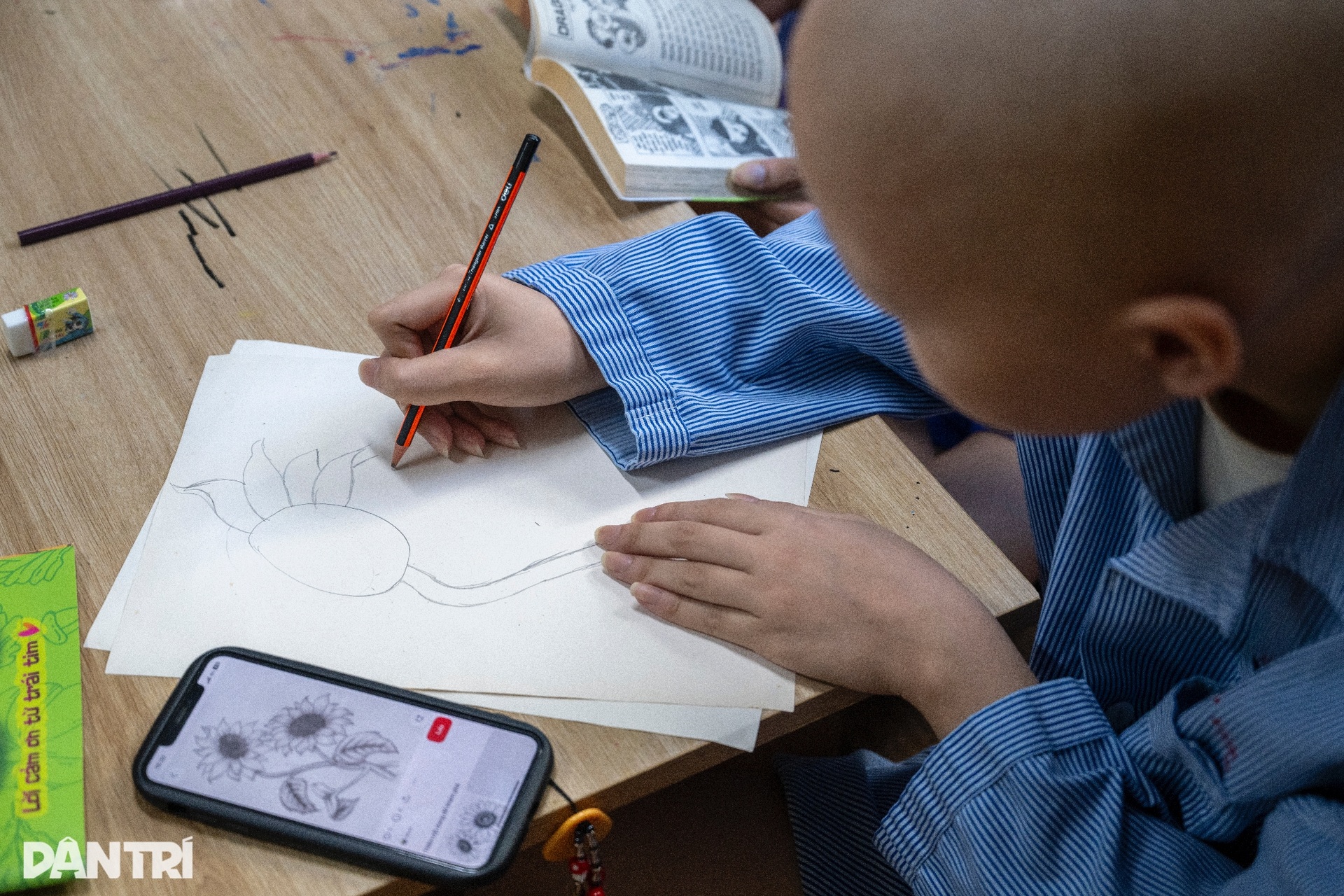 Lớp học đặc biệt gieo niềm tin sống cho bệnh nhi ung thư - 9 Lớp học đặc biệt gieo niềm tin sống cho bệnh nhi ung thư - 9