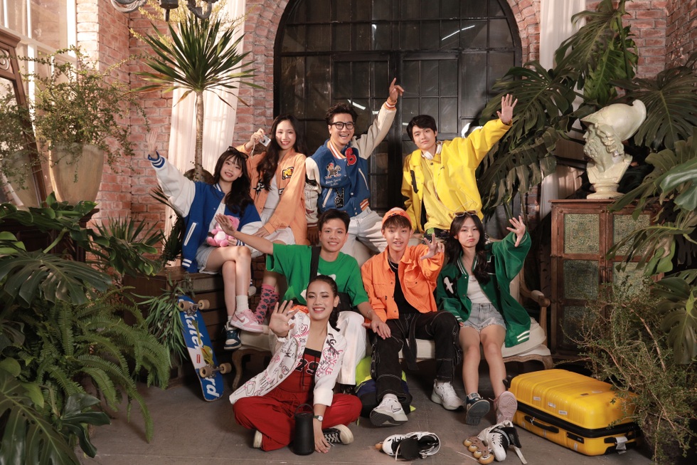 MC Công Tố: “Tôi bật khóc giữa một ngày thu đẹp trời mà không hiểu lý do” - 6